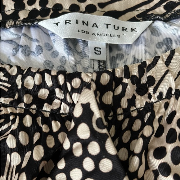 Trina Turk Sleeveless Top - Picture 3 of 4